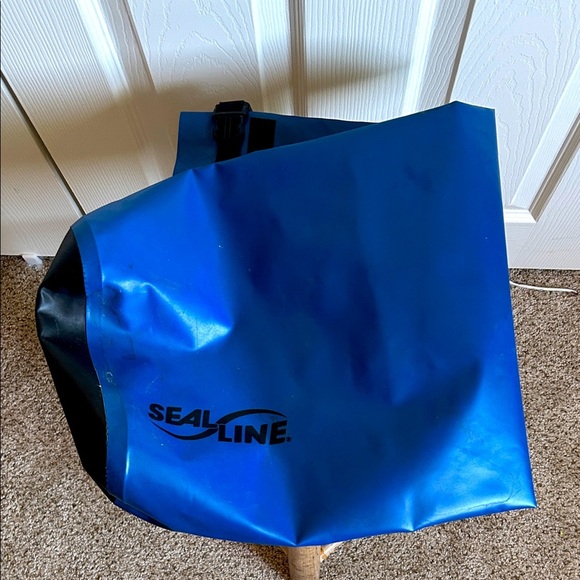 SealLine Blue discovery Waterproof dry Bag 20L - Picture 1 of 7